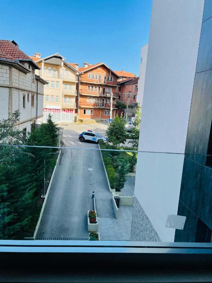 Tower Apartment Pristina Buitenkant foto
